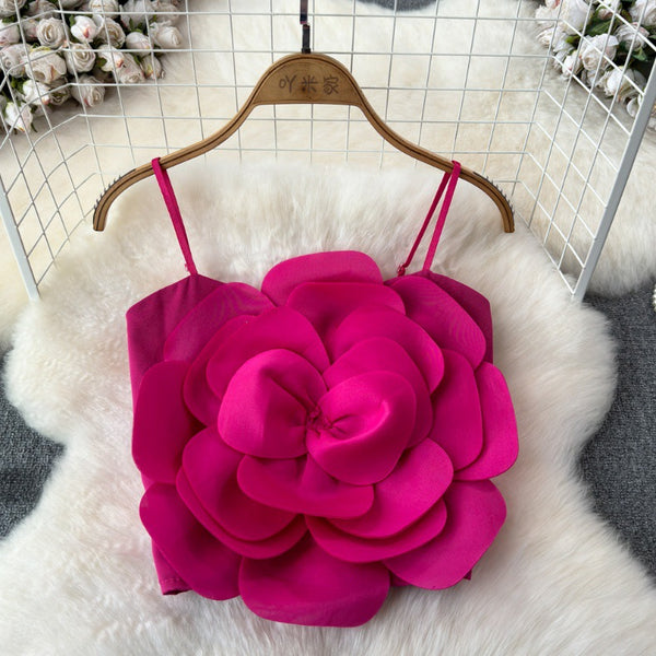 Top Hadley roz fucsia cu bretele si floare tridimensionala