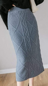 Fusta Tanzania gri albastrui confectionata din tricot