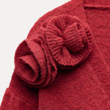 Jerseu Heness din tricot fin cu detaliu floral la umar