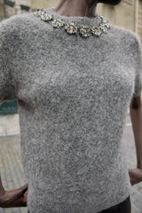 Bluza Bedina accesorizata cu cristale la baza decolteului