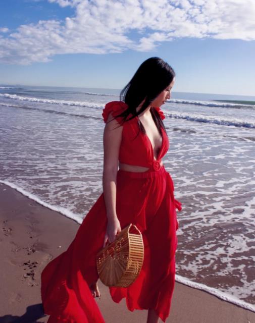 Set Minda rosu compus din costum de baie si fusta lunga vaporoasa
