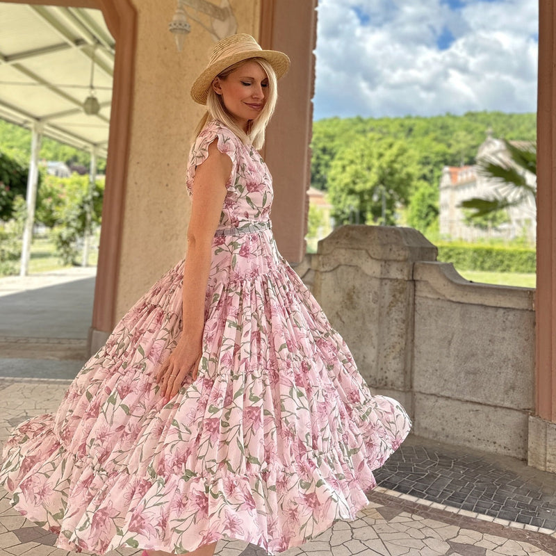 Rochie Gyda alba cu imprimeu floral si curea accesorizata