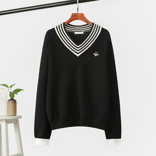 Pulover Linus negru din tricot moale cu decolteu in V