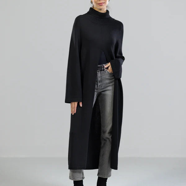Pulover Zuella lung tricotat cu croi larg si slit frontal