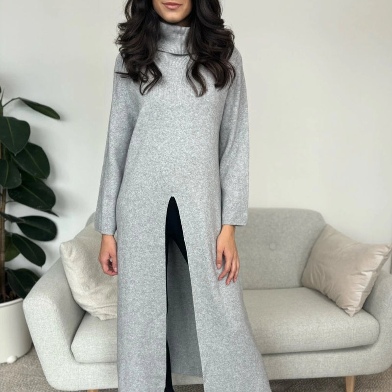 Pulover Zuella lung tricotat cu croi larg si slit frontal