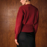 Jerseu Lyriel din tricot cu nasture metalic auriu