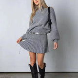 Set tricotat Frida - compus din bluza si fusta cu pliuri