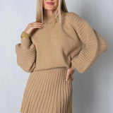 Set tricotat Frida - compus din bluza si fusta cu pliuri