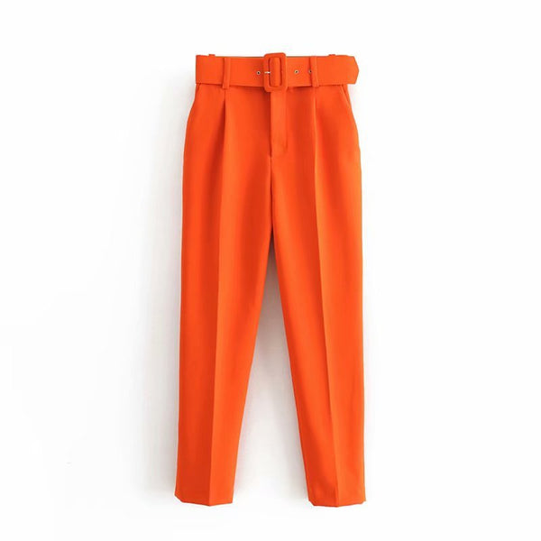 Pantaloni Stezzia portocalii conici accesorizati cu o curea