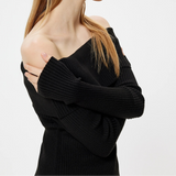 Bluza Unnoa din tricot cu decolteu barcuta cu umeri goi