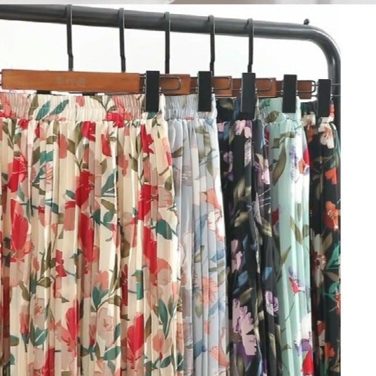 Fusta Victoria verde cu talie elastica si imprimeu floral