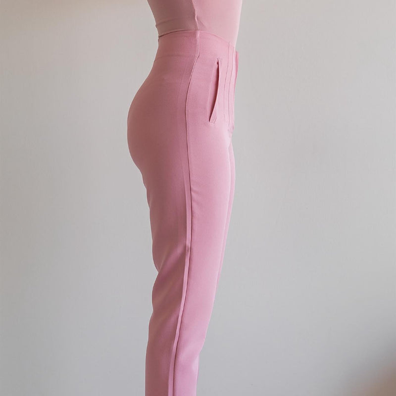 Pantaloni Jemma roz cu talie inalta, croiala conica si pense