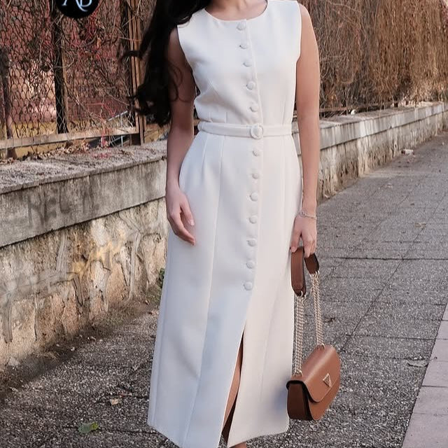 Rochie Anika cu nasturi imbracati si curea accesorizata