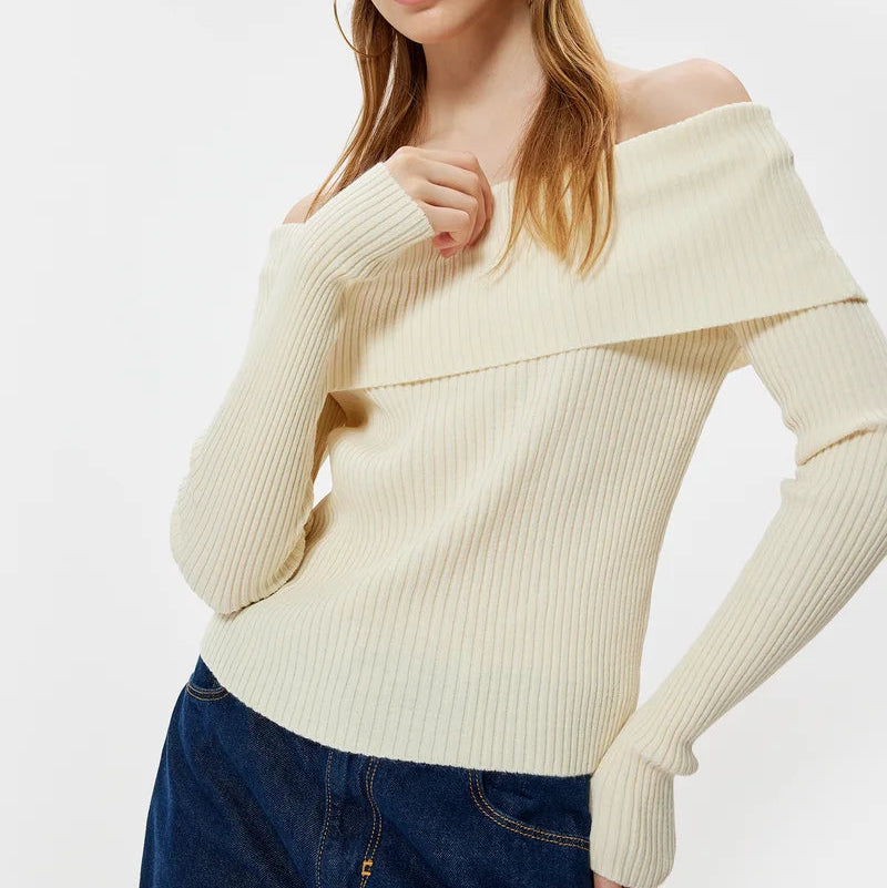 Bluza Unnoa din tricot cu decolteu barcuta cu umeri goi