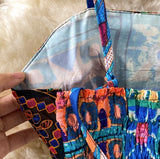 Rochie Cordelia albastra cu imprimeu deosebit brodat si bretele reglabile