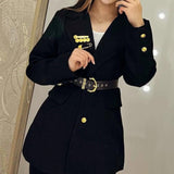 Set Nereida compus din sacou si pantaloni scurti