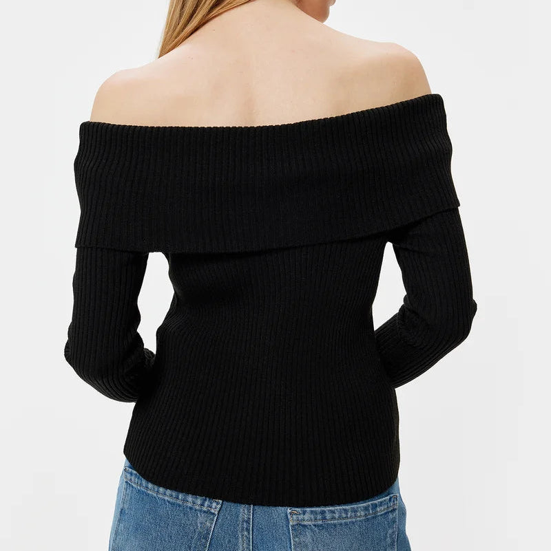 Bluza Unnoa din tricot cu decolteu barcuta cu umeri goi