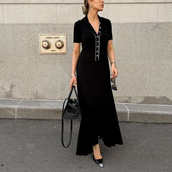 Rochie Ella neagra cu guler polo din tricot reiat