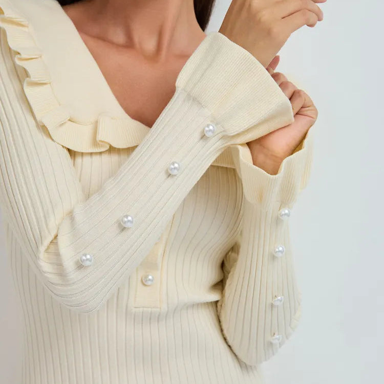 Rochie Asimera crem din tricot cu guler lat si nasturi perlute