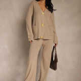Compleu Serinelle din tricot compus din jerseu si pantaloni