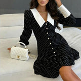 Rochie Netheea cu guler lat in V
