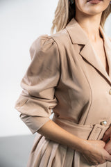 Rochie Athalia bej, cu curea in talie si mansete cu nasturi