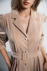 Rochie Athalia bej, cu curea in talie si mansete cu nasturi