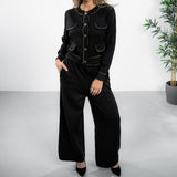 Set Merdi negru compus din bluza accesorizata cu nasturi si pantaloni lungi evazati