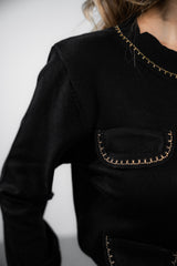 Set Merdi negru compus din bluza accesorizata cu nasturi si pantaloni lungi evazati