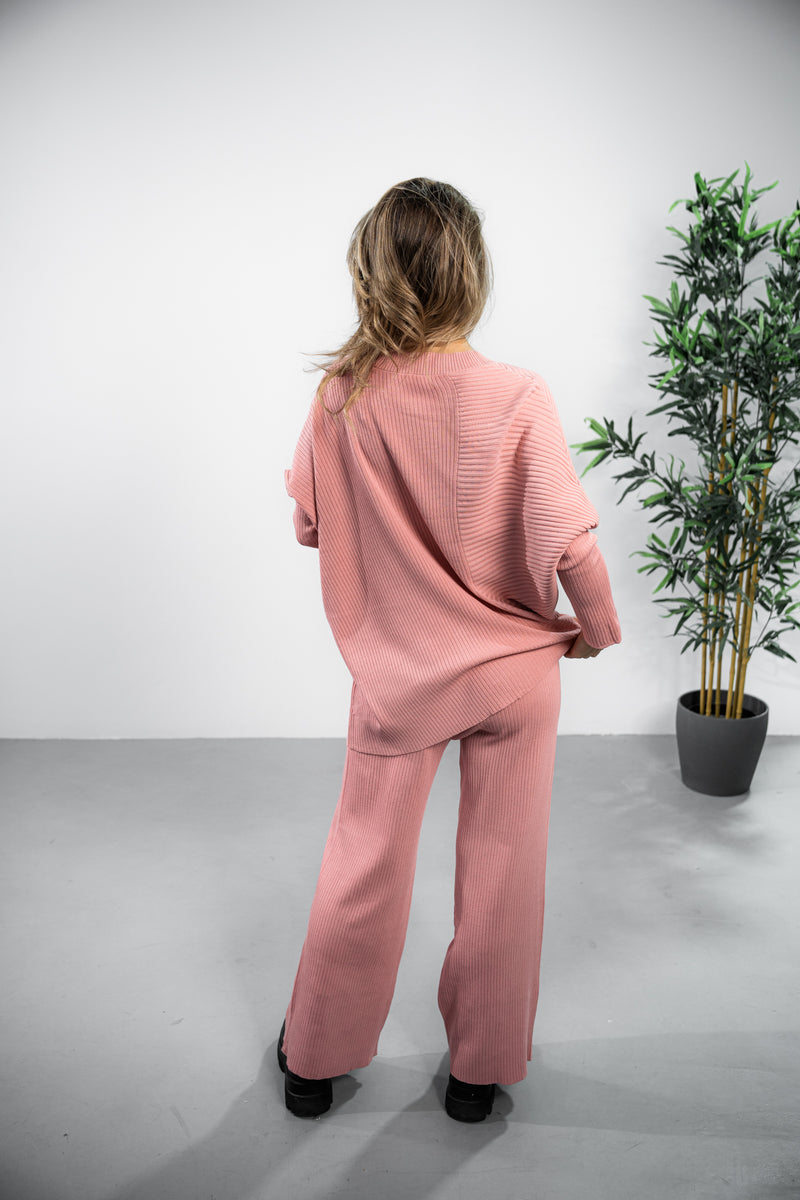 Set Kay crem compus din doua piese din tricot