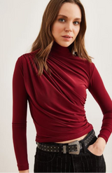 Bluza Lia cu guler inalt, detaliu drapat
