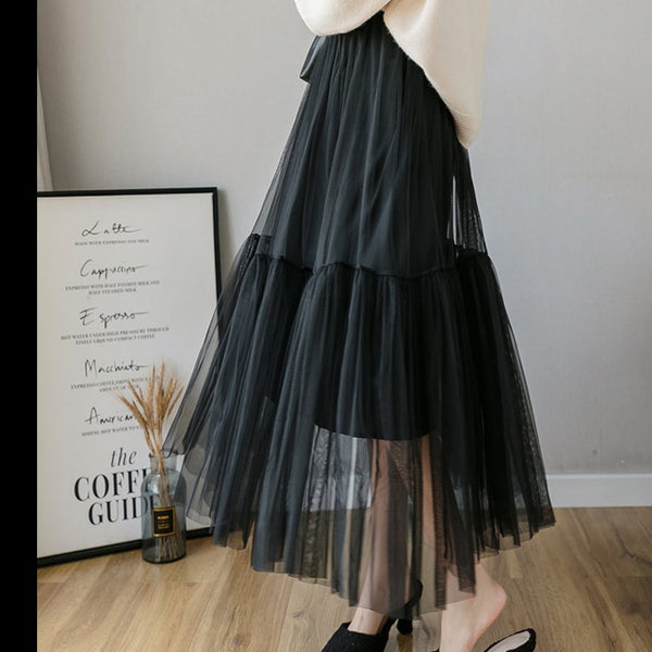 Fusta Zontya neagra din tulle cu banda elastica