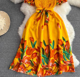 Rochie Lanna galbena cu decolteu patrat si imprimeu floral