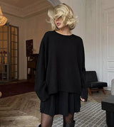 Set tricotat Lirra - compus din bluza si fusta cu pliuri