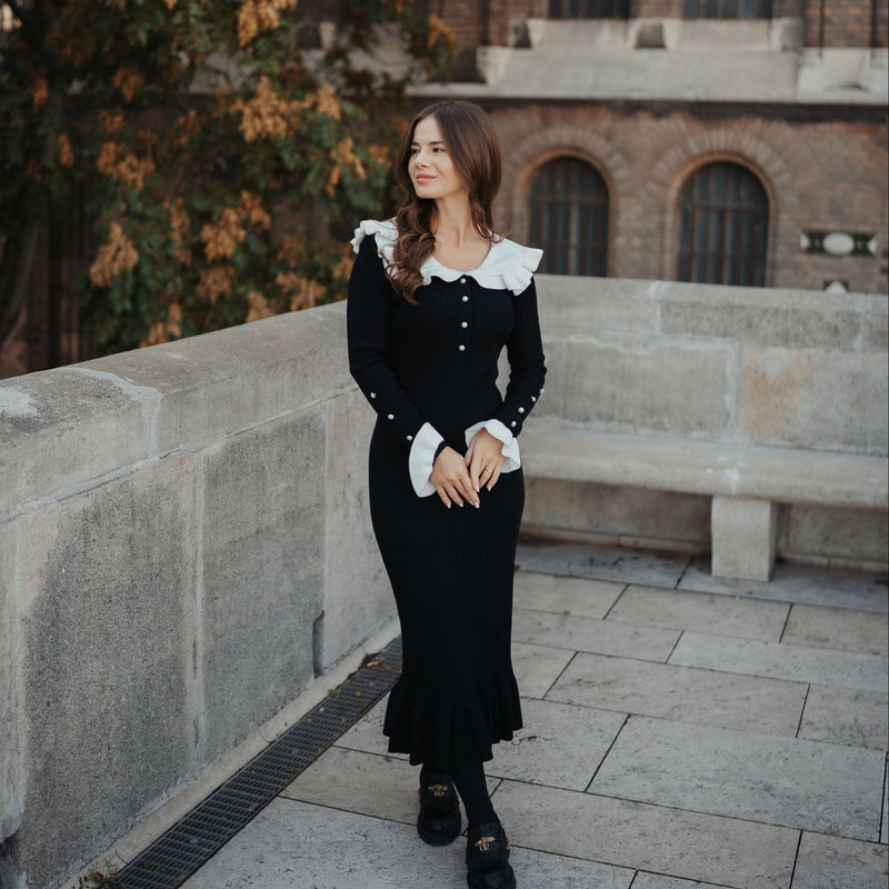 Rochie Asimera neagra din tricot cu guler lat si nasturi perlute