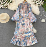 Rochie Serdina albastra cu imprimeu floral si snur in talie