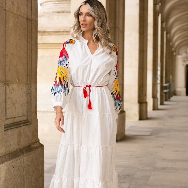 Rochie Napola alba cu maneci bufante si detalii florale brodate