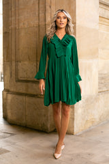 Rochie Nicolette verde plisata cu volanase la mansete