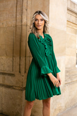 Rochie Nicolette verde plisata cu volanase la mansete