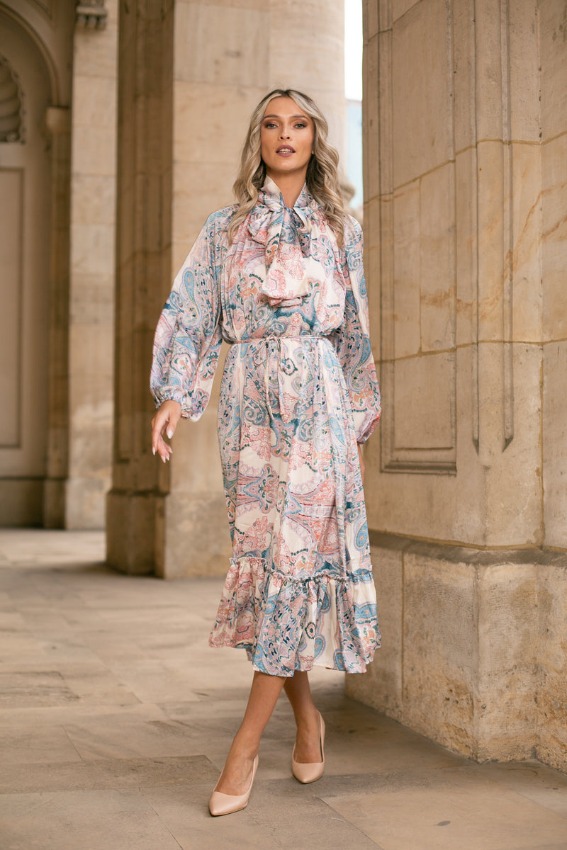Rochie Serdina albastra cu imprimeu floral si snur in talie