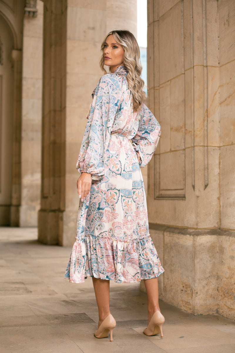 Rochie Serdina albastra cu imprimeu floral si snur in talie