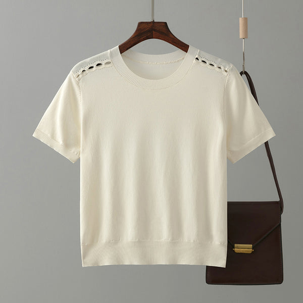 Tricou Emrin crem accesorizat cu perle pe umeri