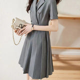 Rochie Eleanor cu guler tip sacou si nasturi decorativi