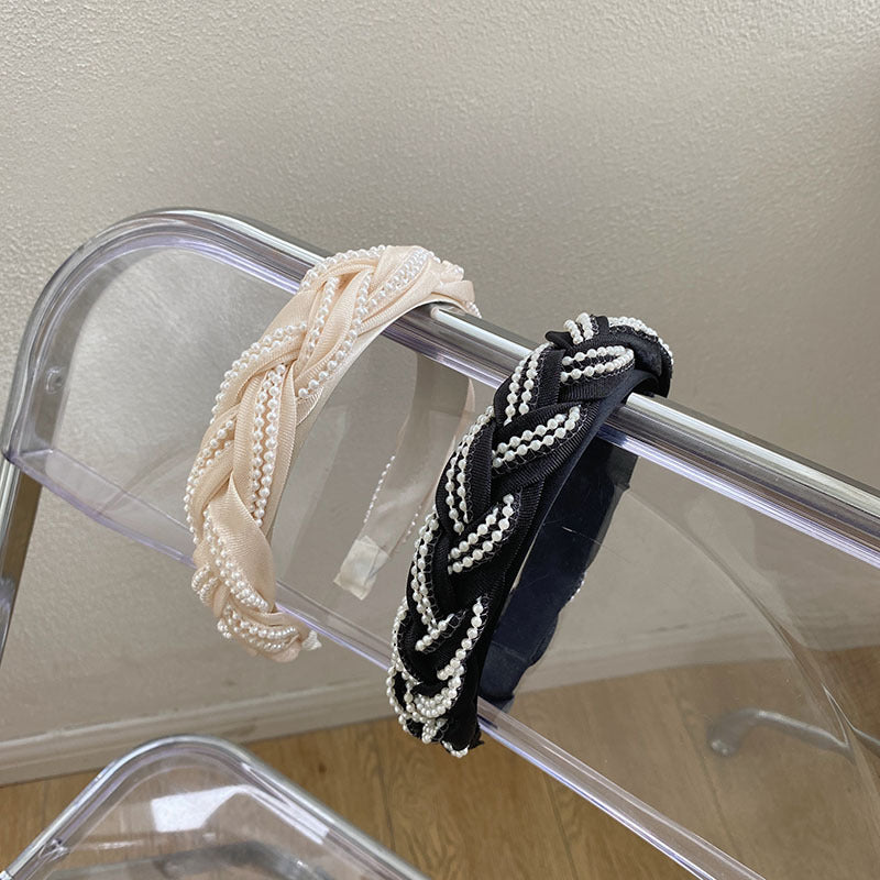 Cordeluta din organza impletita cu margele