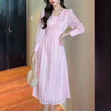 Rochie Ynna cu talie accesorizata cu dantela brodata
