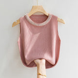 Top Kaelis din tricot cu perle la baza decolteului