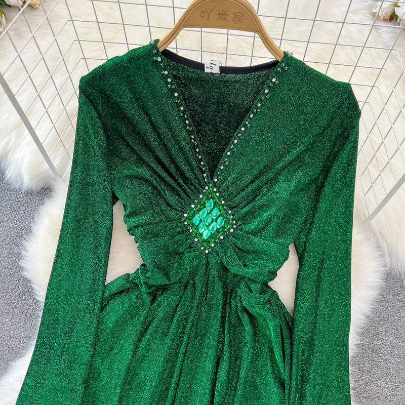 Rochie Mirabela verde accesorizata cu sclipici si cristale