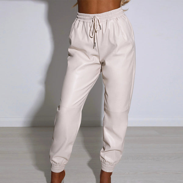 Pantaloni Bilga albi din imitatie de piele cu buzunare si talie elastica
