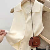 Top Cerise din tricot reiat si nasturi functionali