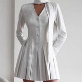 Rochie Reuka accesorizat cu esarfa
